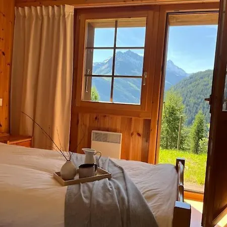 Cosy Ski Chalet In *